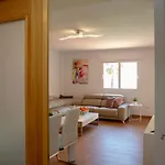 Lydia Uno Apartman *